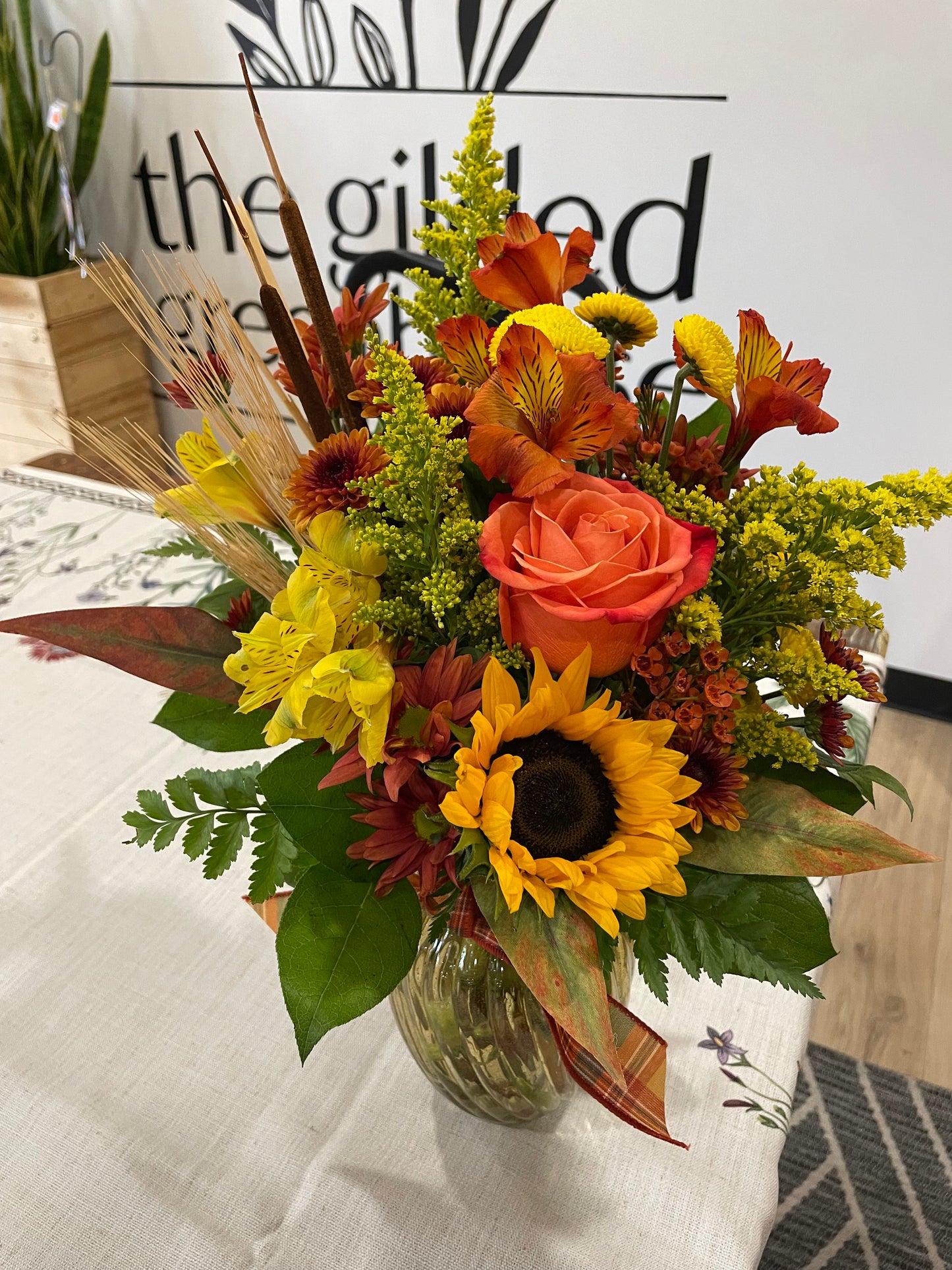 Standard Fall Designer's Choice Arrangement