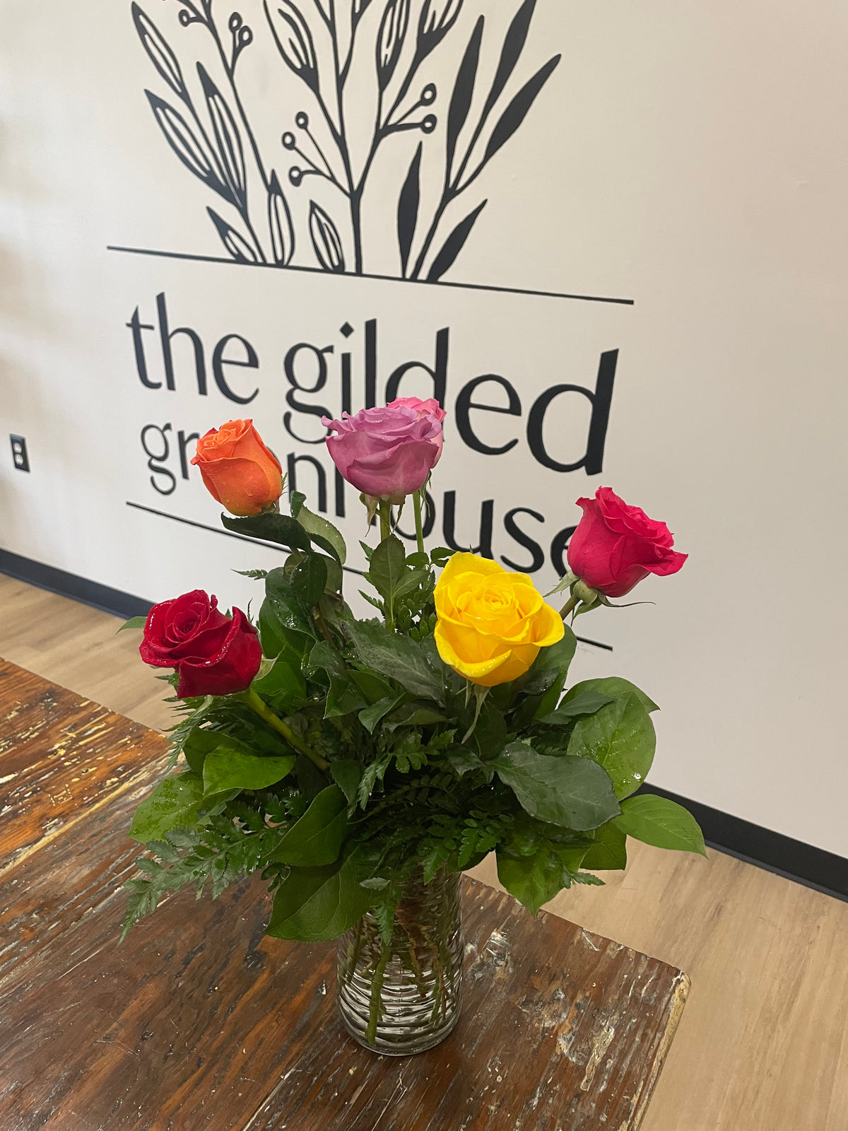 Glided Roses Half Dozen Assorted Roses – The Gilded Greenhouse