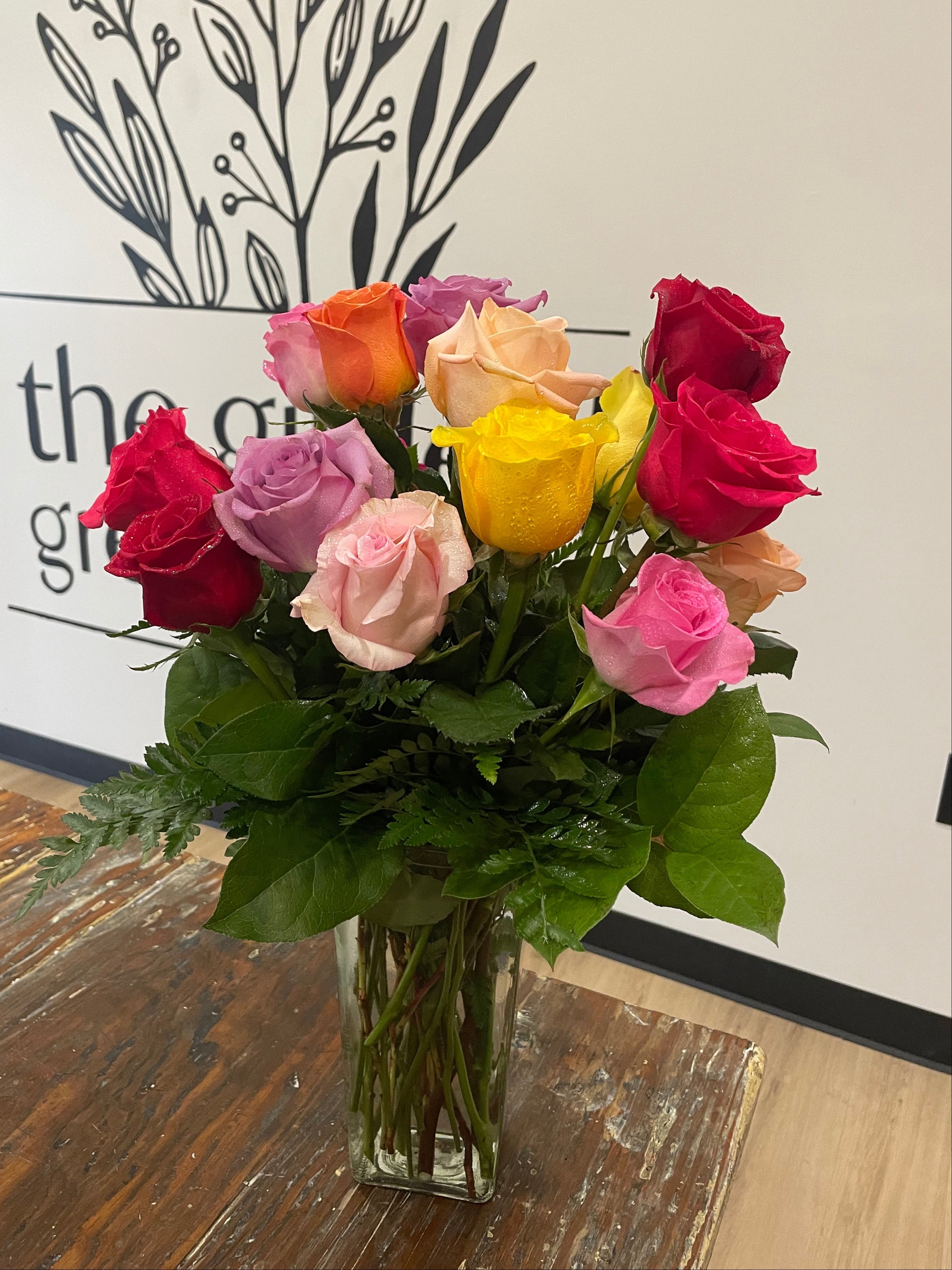 Glided Roses 18 Assorted Roses – The Gilded Greenhouse