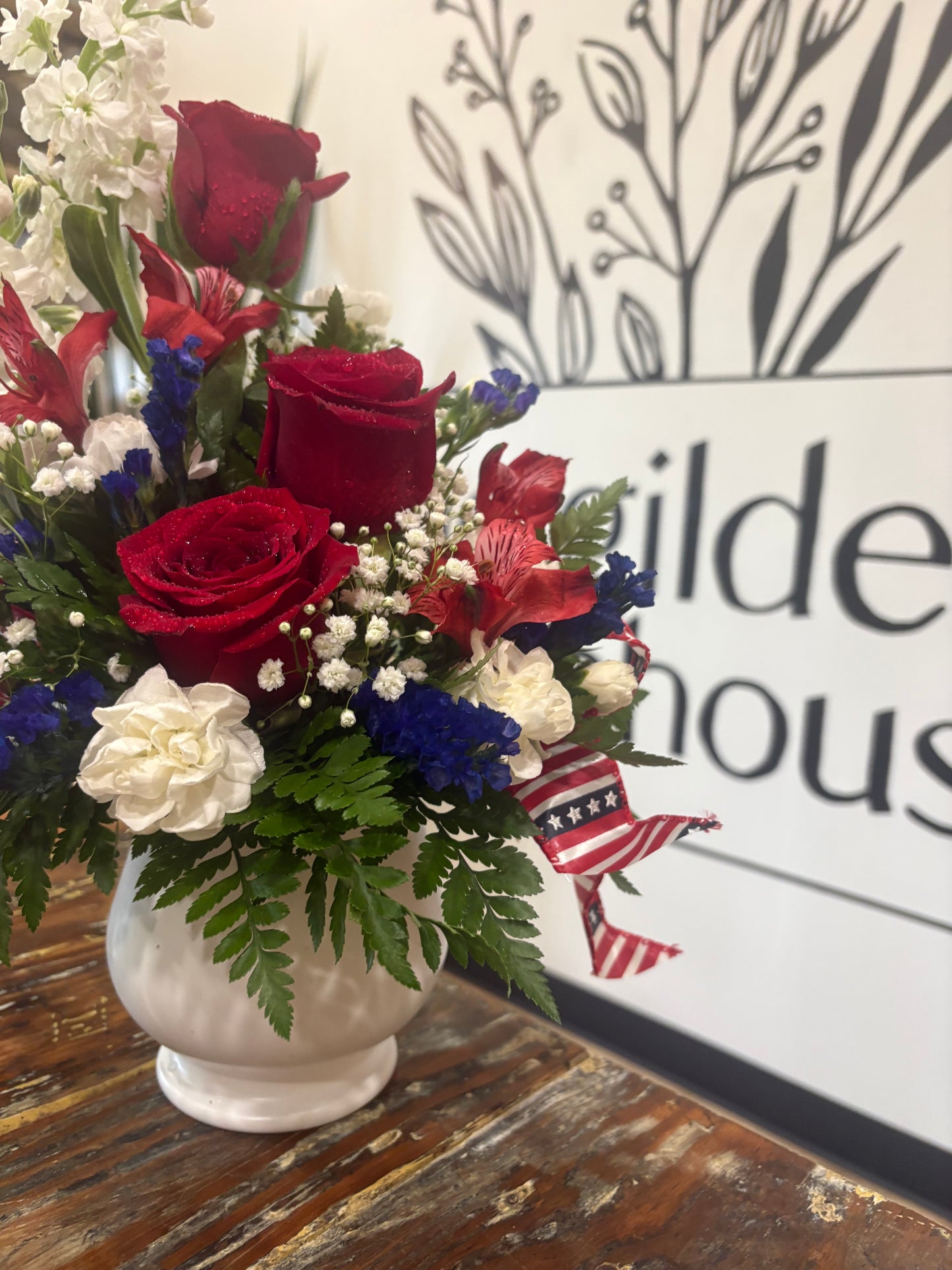 Patriotic Urn