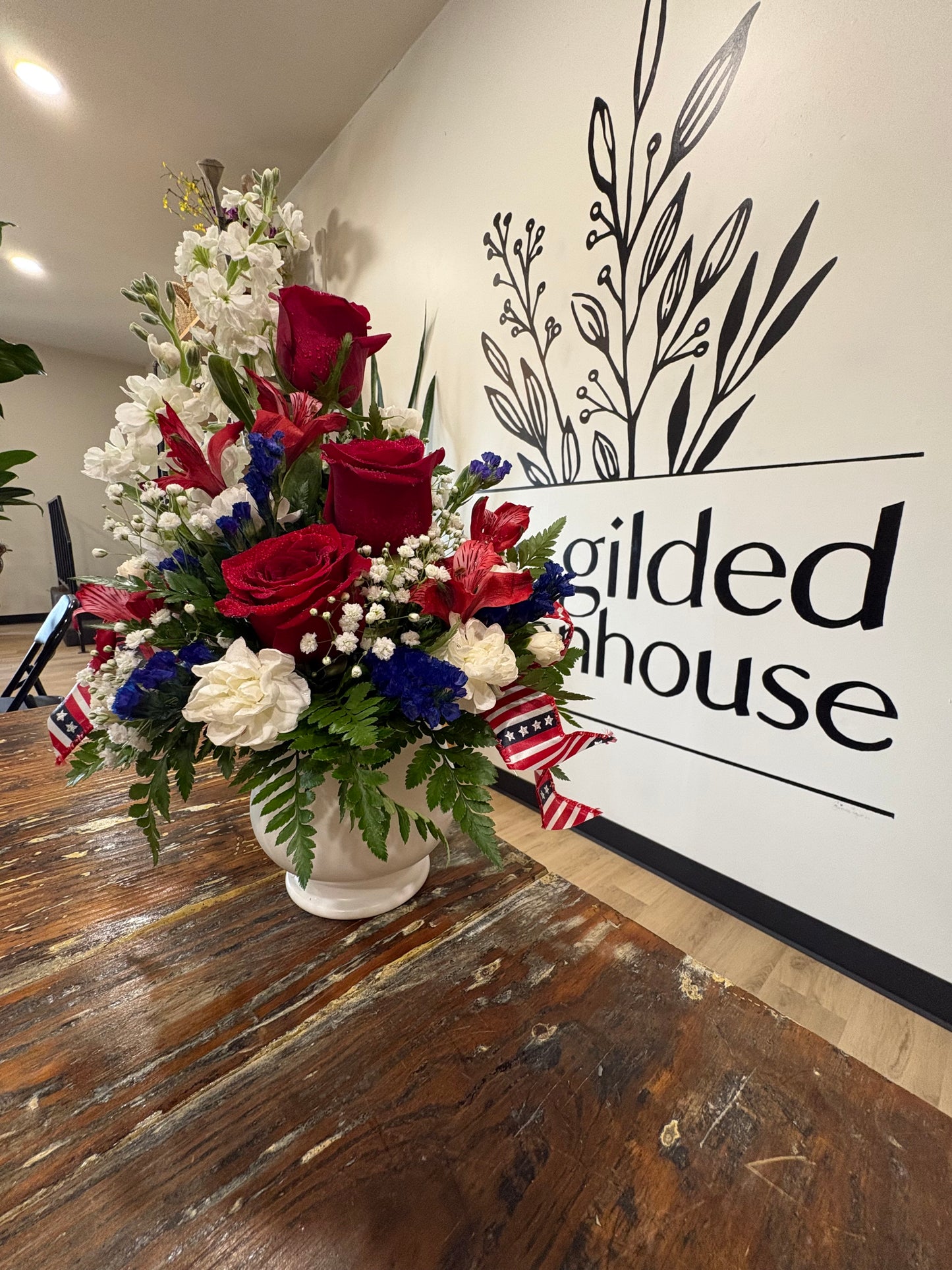 Patriotic Urn