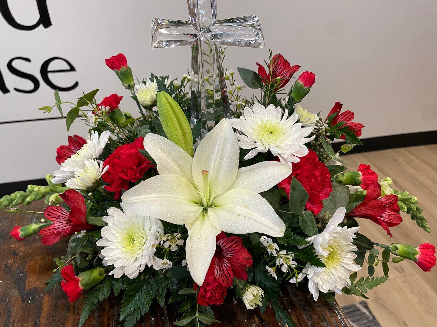 Glass Cross with Red and White Flowers - Standard