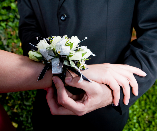 Spray Rose/Mini Carnation Mix - Wrist Corsage - ADULT (13yo +)